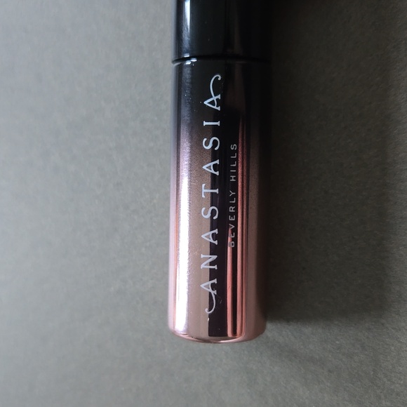 New never used TOO FACED LIP INJECTION EXTREME & Anastasia Lash Brag mascara - Picture 3 of 3